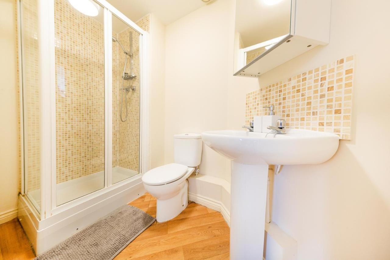2 Bed 2 Bathroom Apartment Free Parking Bristol Bagian luar foto